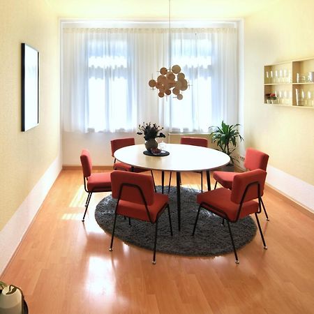 Vonbehling Boutique Apartment Mit 65Zoll Tv Und Designerstuecken Halle  Zewnętrze zdjęcie